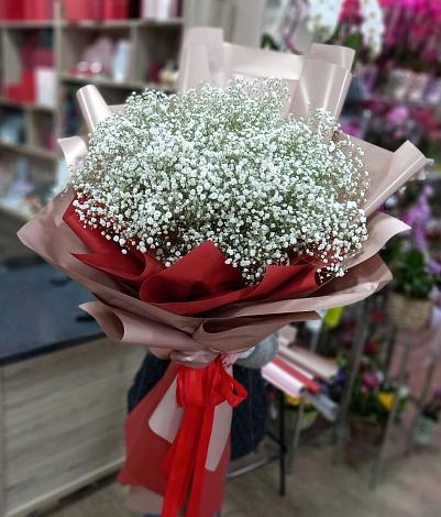 Букет цветов из: Гипсофила в Малое Карлино