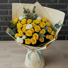 Букет цветов из:  Розы в Малое Карлино