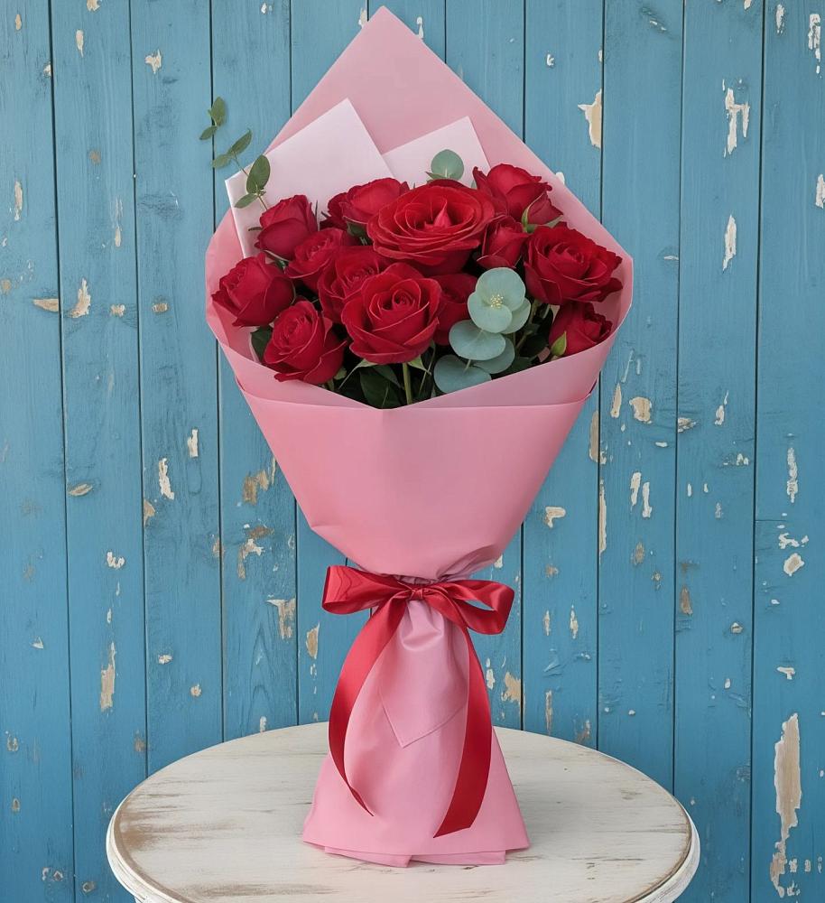 Букет цветов из: Розы в Малое Карлино