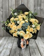 Букет цветов из:  Розы и Лизиантусы #REPLACE_PRED# Малое Карлино