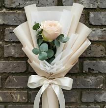 Букет цветов из:  Розы в Малое Карлино