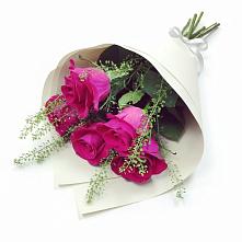 Букет цветов из:  Розы #REPLACE_PRED# Малое Карлино