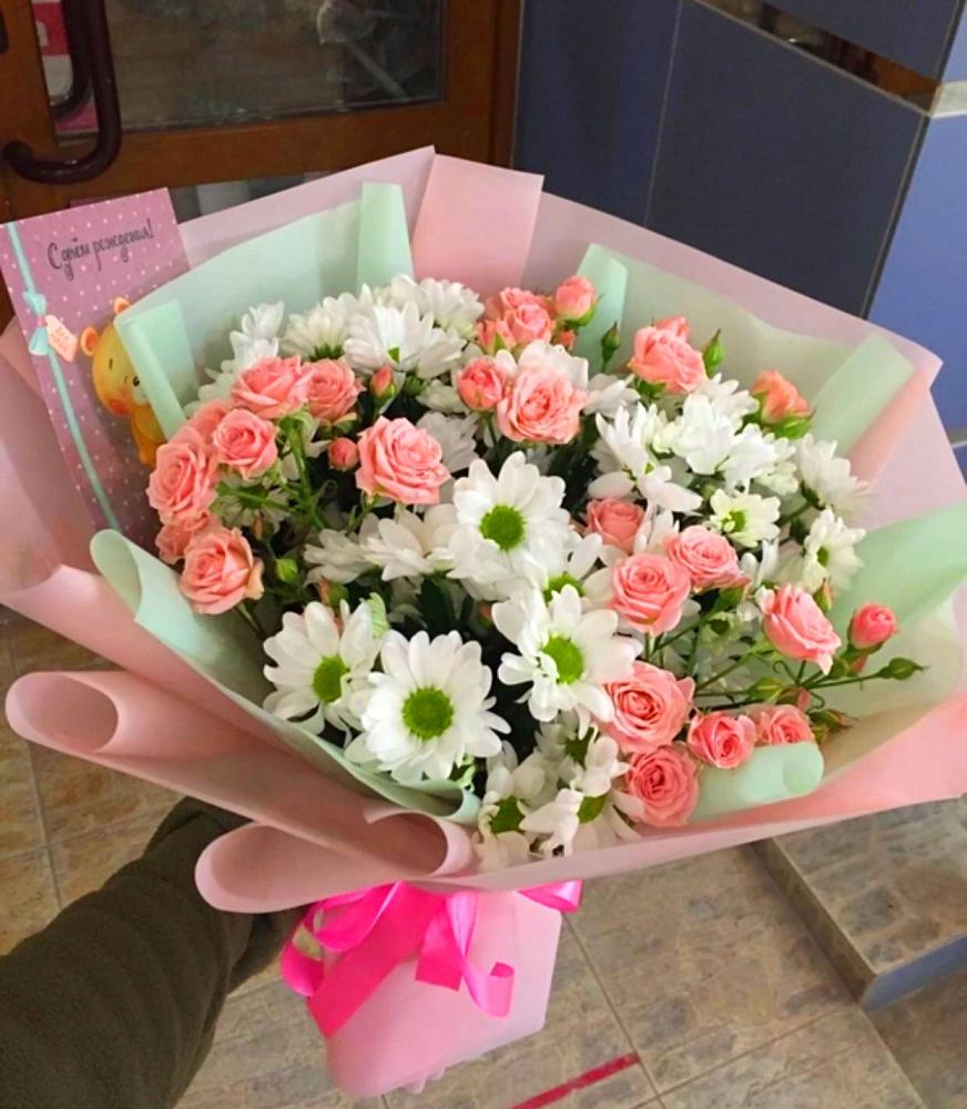 Букет цветов из: Розы и Хризантемы в Малое Карлино