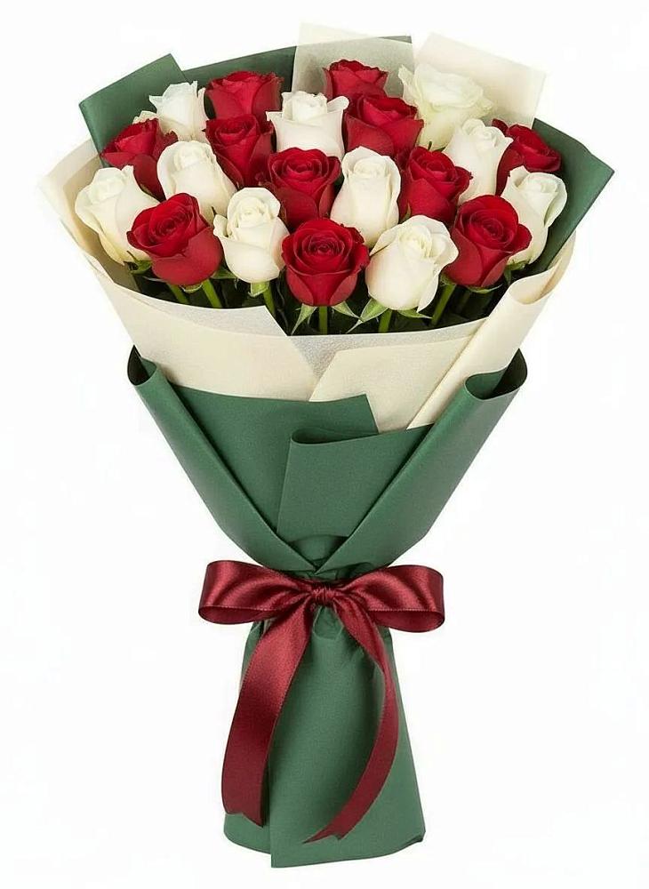 Букет Микс из красных и белых роз в Малое Карлино