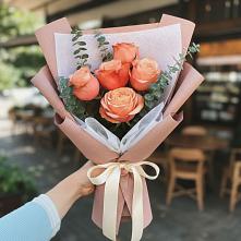 Букет цветов из:  Розы в Малое Карлино