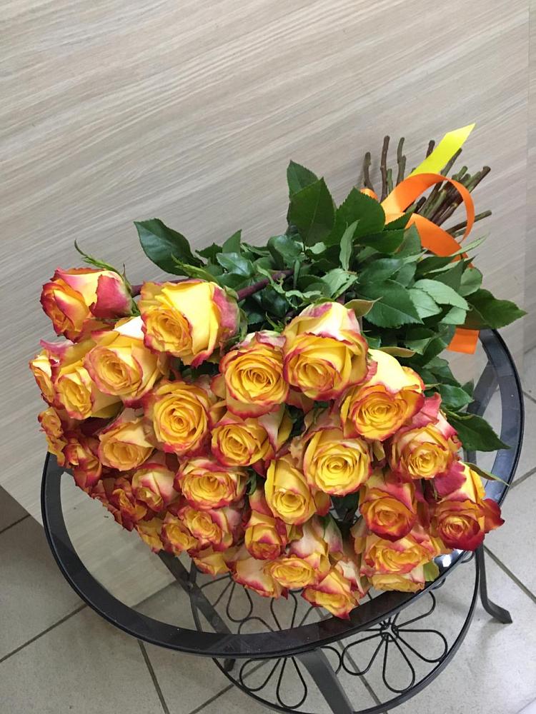 Букет Желтые розы в Малое Карлино