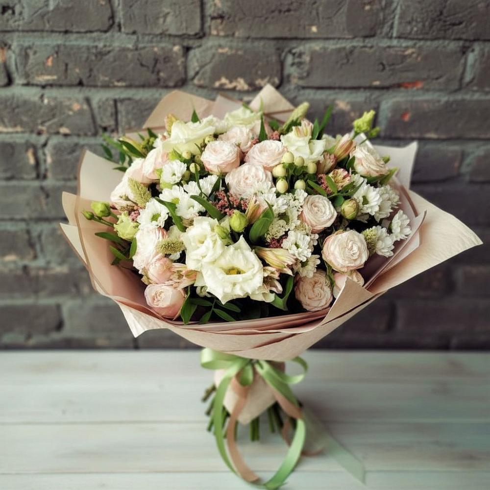 Букет цветов из: Альстромерии, Розы и Хризантемы в Малое Карлино