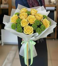 Букет цветов из:  Хризантемы и Розы в Малое Карлино