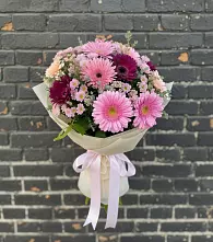 Букет цветов из:  Герберы и Хризантемы #REPLACE_PRED# Малое Карлино