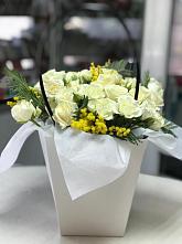 Цветочная композиция из Розы  в Малое Карлино