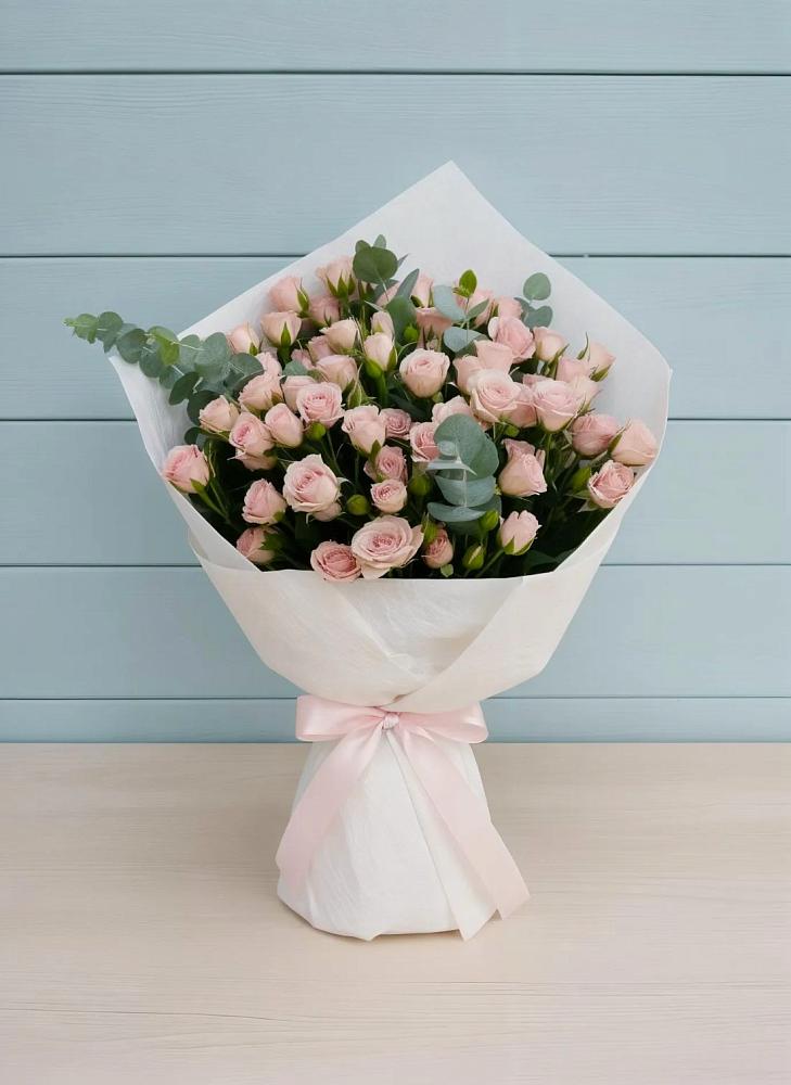 Букет цветов из: Розы в Малое Карлино