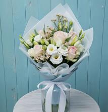 Букет цветов из:  Розы и Лизиантусы #REPLACE_PRED# Малое Карлино