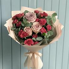 Букет цветов из:  Гвоздики и Розы #REPLACE_PRED# Малое Карлино