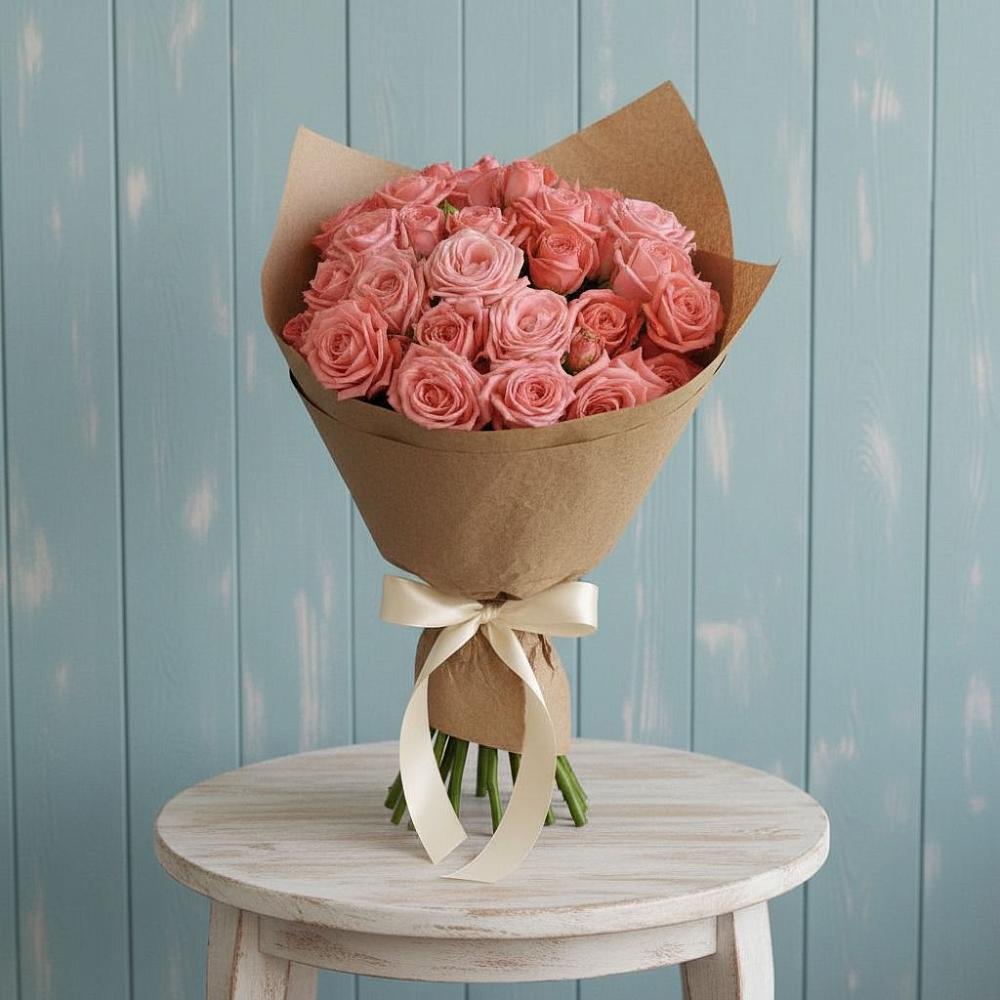 Букет цветов из: Розы в Малое Карлино