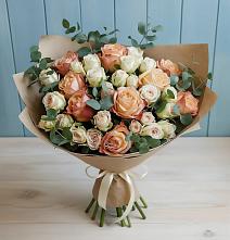 Букет цветов из:  Альстромерии и Розы в Малое Карлино